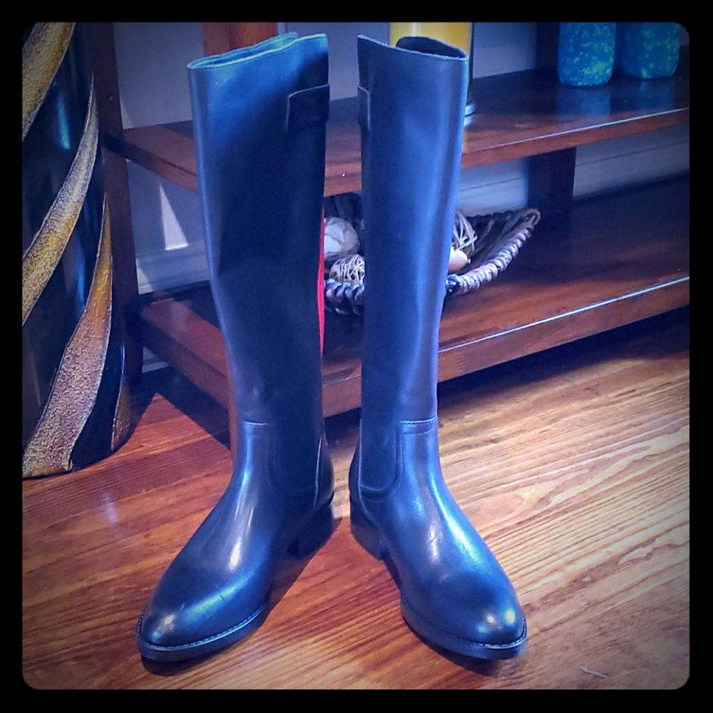 New Steve Madden Boots